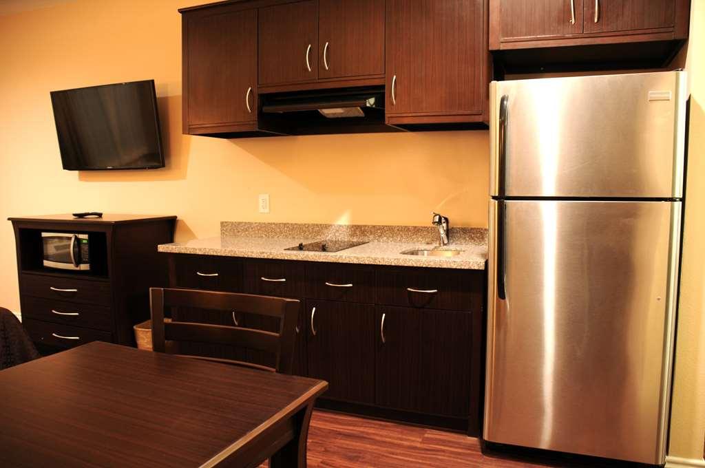 Americas Best Value Inn - Fm 529 Jersey Village Room photo